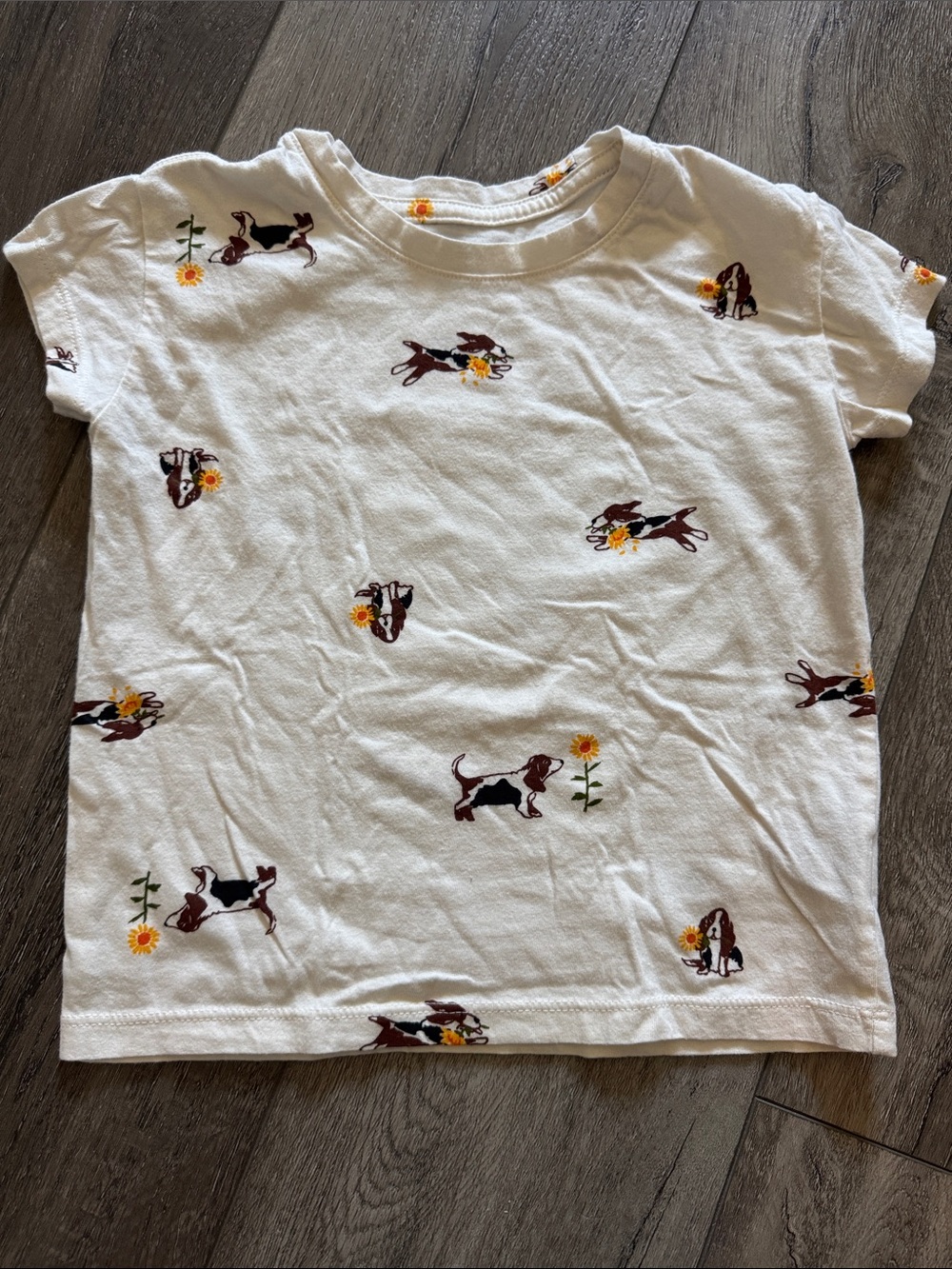 Old Navy Cream Tee with Brown Puppy & Yellow Flower Motif